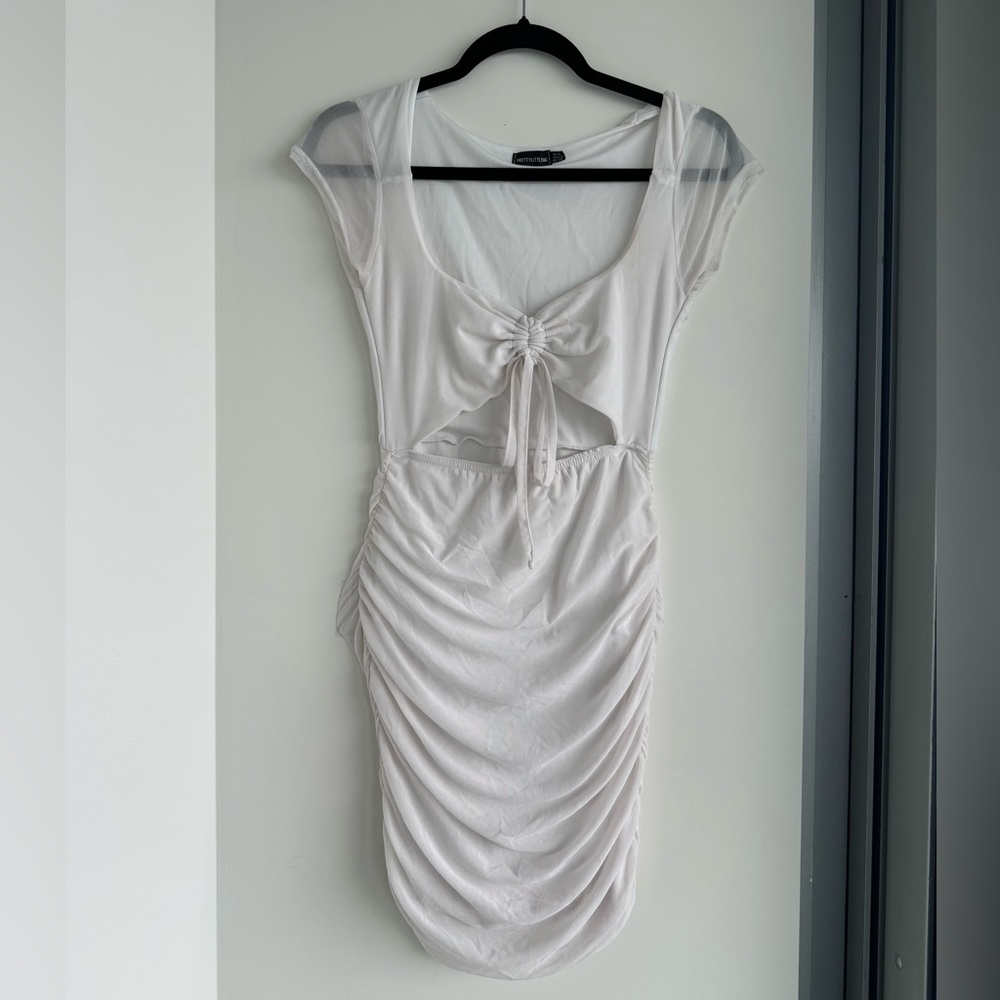 White bodycon dress with cutout - pretty little thing